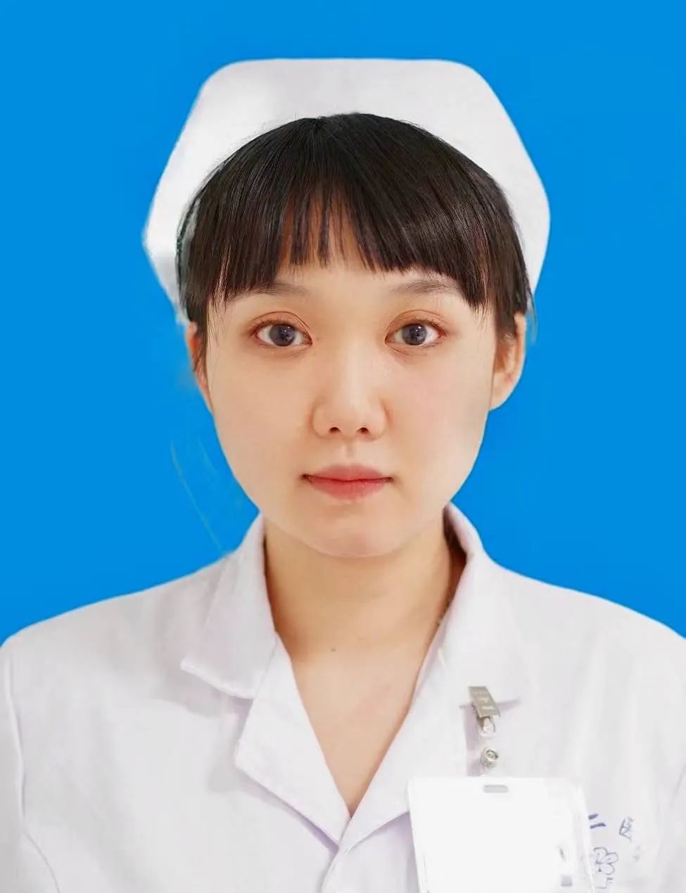 DƬ